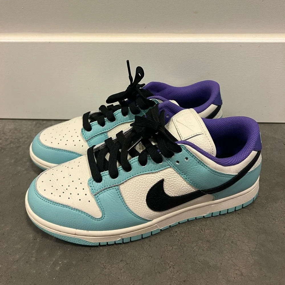 Custom Nike Low-Top AF-1 Sneakers - Picture 2 of 5